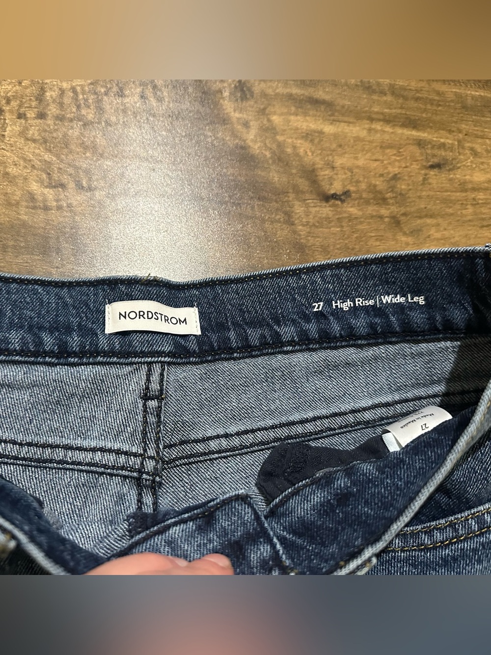 Nordstrom Women's Wide Leg Jeans in Medium Blue Wash - Picture 4 of 5